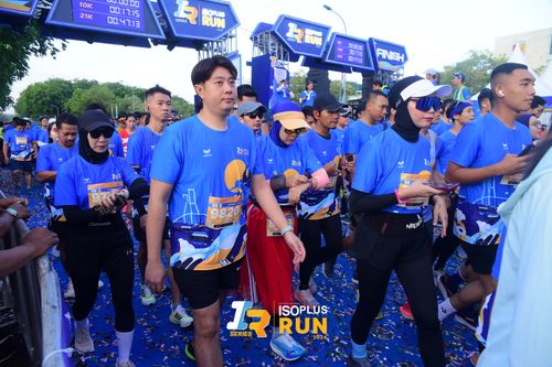 Race photo from Isoplus Run 2024 Surabaya