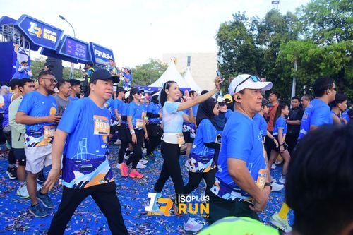Race photo from Isoplus Run 2024 Surabaya