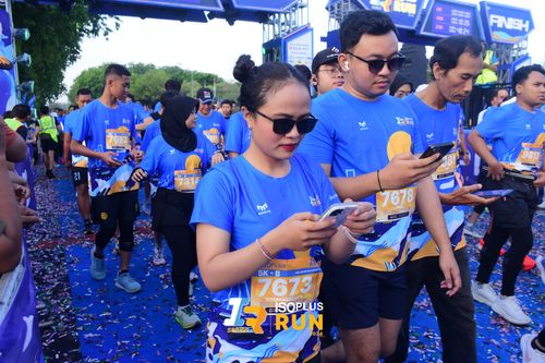 Race photo from Isoplus Run 2024 Surabaya