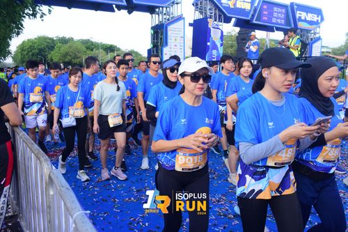 Race photo from Isoplus Run 2024 Surabaya