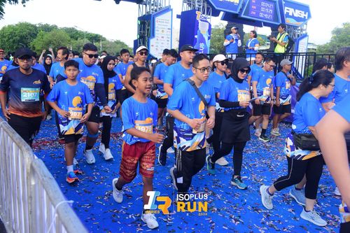 Race photo from Isoplus Run 2024 Surabaya