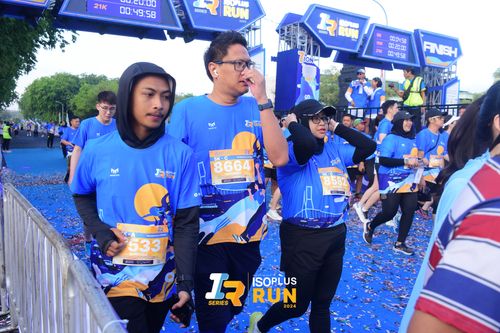 Race photo from Isoplus Run 2024 Surabaya