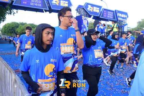 Race photo from Isoplus Run 2024 Surabaya