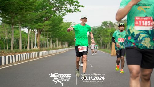 Race photo from Arutmin Borneo Run 2024