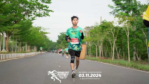 Race photo from Arutmin Borneo Run 2024