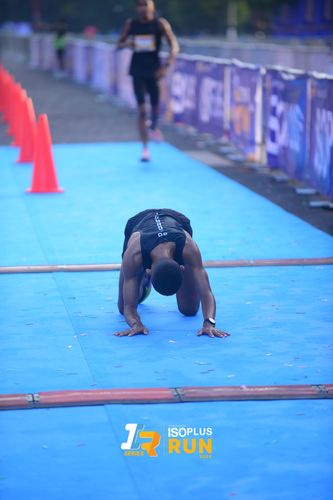 Race photo from Isoplus Run 2024 Surabaya