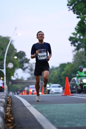 Race photo from KEMLU RUN 2025