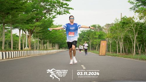 Race photo from Arutmin Borneo Run 2024