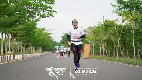 Race photo from Arutmin Borneo Run 2024