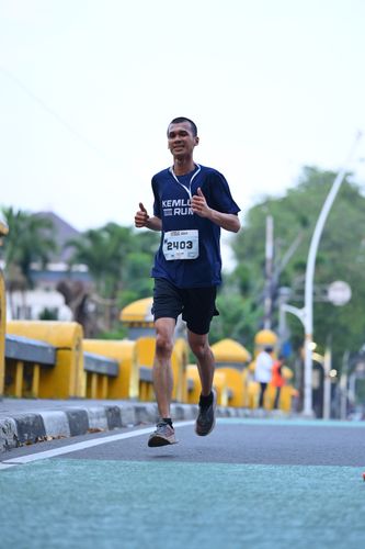 Race photo from KEMLU RUN 2025