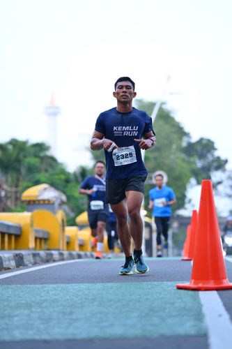 Race photo from KEMLU RUN 2025