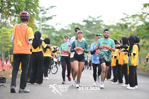 Race photo from Arutmin Borneo Run 2024