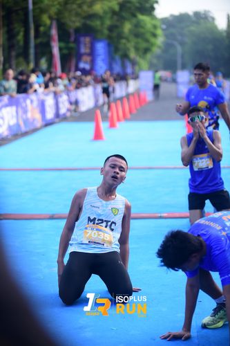 Race photo from Isoplus Run 2024 Surabaya