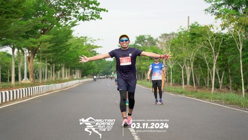 Race photo from Arutmin Borneo Run 2024