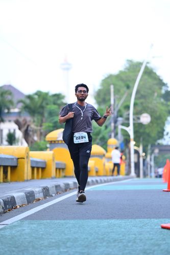 Race photo from KEMLU RUN 2025