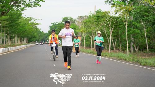 Race photo from Arutmin Borneo Run 2024