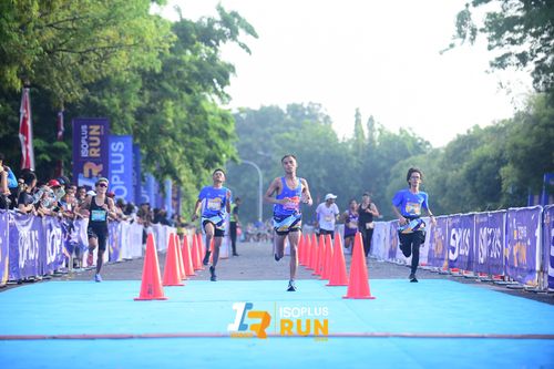 Race photo from Isoplus Run 2024 Surabaya