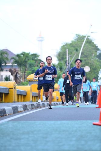 Race photo from KEMLU RUN 2025