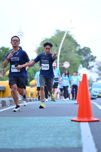 Race photo from KEMLU RUN 2025