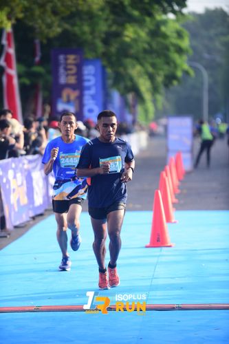 Race photo from Isoplus Run 2024 Surabaya