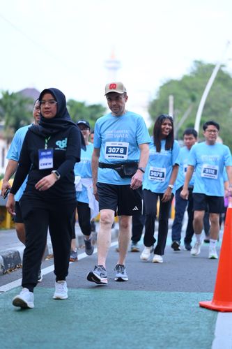 Race photo from KEMLU RUN 2025