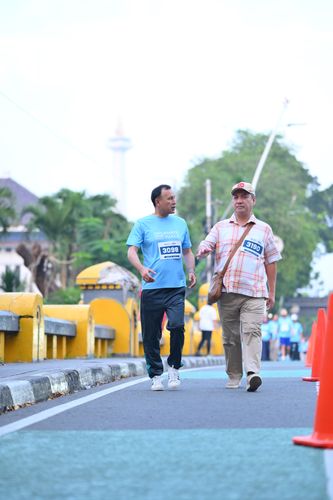 Race photo from KEMLU RUN 2025