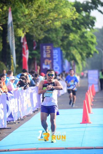 Race photo from Isoplus Run 2024 Surabaya
