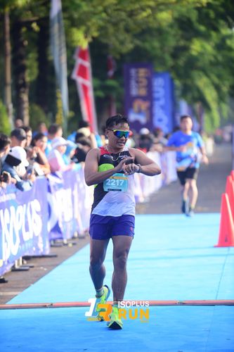 Race photo from Isoplus Run 2024 Surabaya