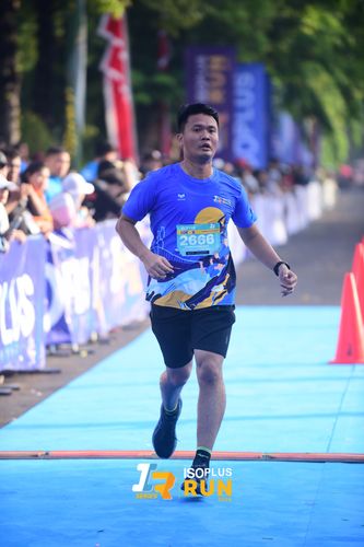 Race photo from Isoplus Run 2024 Surabaya