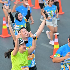 Race photo from SURABAYA ISOPLUS MARATHON 2026