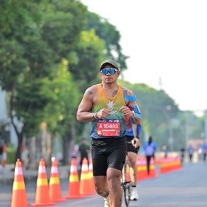 Race photo from SURABAYA ISOPLUS MARATHON 2026