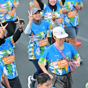 Race photo from SURABAYA ISOPLUS MARATHON 2026
