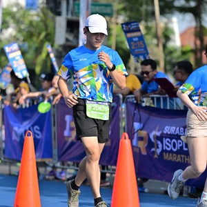 Race photo from SURABAYA ISOPLUS MARATHON 2026