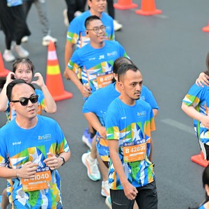 Race photo from SURABAYA ISOPLUS MARATHON 2026