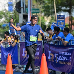 Race photo from SURABAYA ISOPLUS MARATHON 2026
