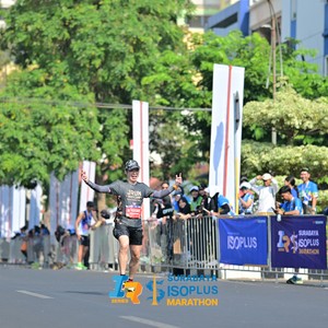 Race photo from SURABAYA ISOPLUS MARATHON 2026