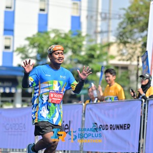 Race photo from SURABAYA ISOPLUS MARATHON 2026