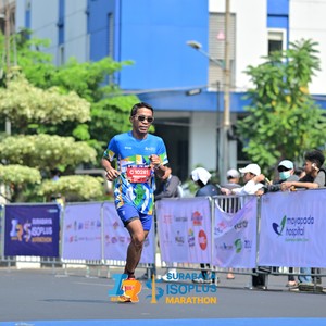 Race photo from SURABAYA ISOPLUS MARATHON 2026