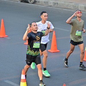 Race photo from SURABAYA ISOPLUS MARATHON 2026