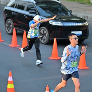 Race photo from SURABAYA ISOPLUS MARATHON 2026
