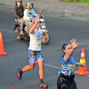 Race photo from SURABAYA ISOPLUS MARATHON 2026
