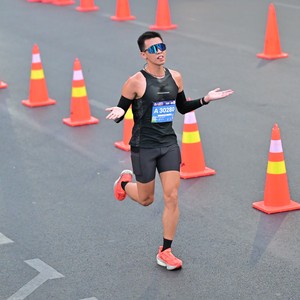 Race photo from SURABAYA ISOPLUS MARATHON 2026