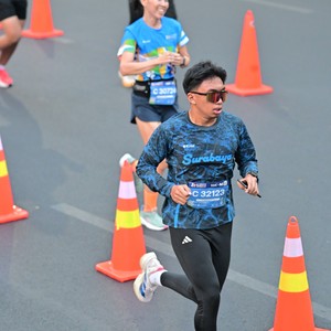 Race photo from SURABAYA ISOPLUS MARATHON 2026