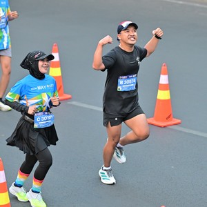 Race photo from SURABAYA ISOPLUS MARATHON 2026