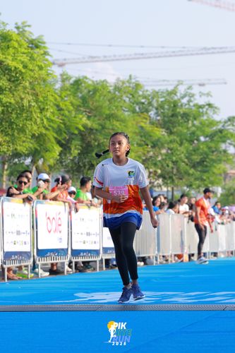Race photo from PIK NITE RUN 2025