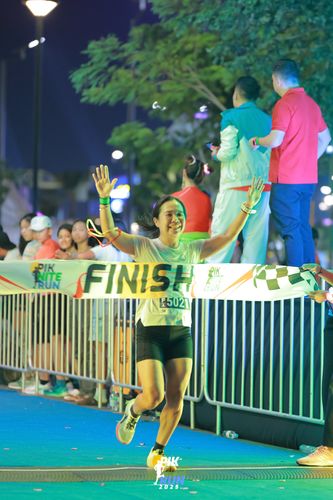 Race photo from PIK NITE RUN 2025