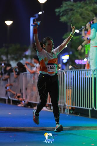 Race photo from PIK NITE RUN 2025