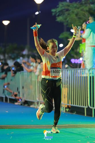 Race photo from PIK NITE RUN 2025