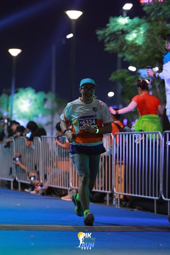 Race photo from PIK NITE RUN 2025