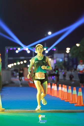 Race photo from PIK NITE RUN 2025